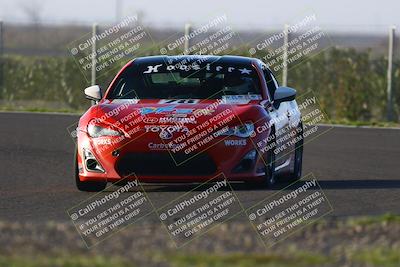 media/Jan-18-2026-CalClub SCCA (Sun) [[8bc6468723]]/Group 7 Race/Turn 1/